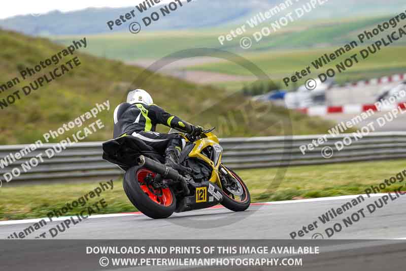 cadwell no limits trackday;cadwell park;cadwell park photographs;cadwell trackday photographs;enduro digital images;event digital images;eventdigitalimages;navarra;no limits trackdays;peter wileman photography;racing digital images;trackday digital images;trackday photos
